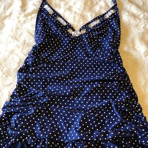 Looking hot in this swimwear!